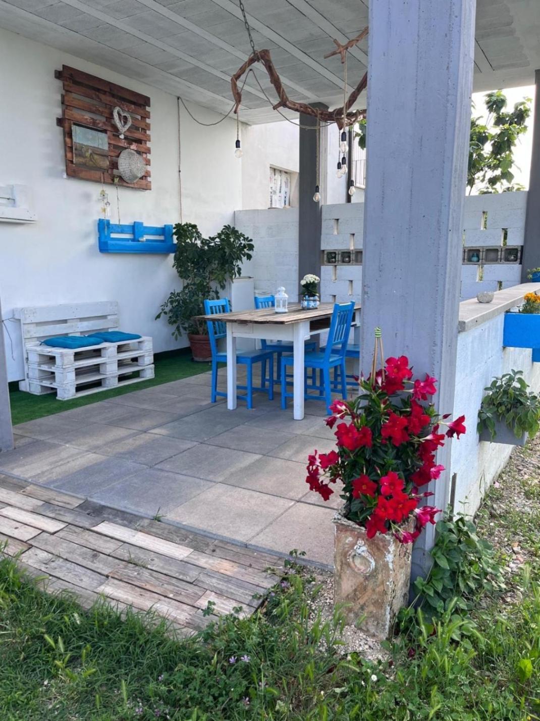 B&B La Casa In Campagna Collecorvino Luaran gambar
