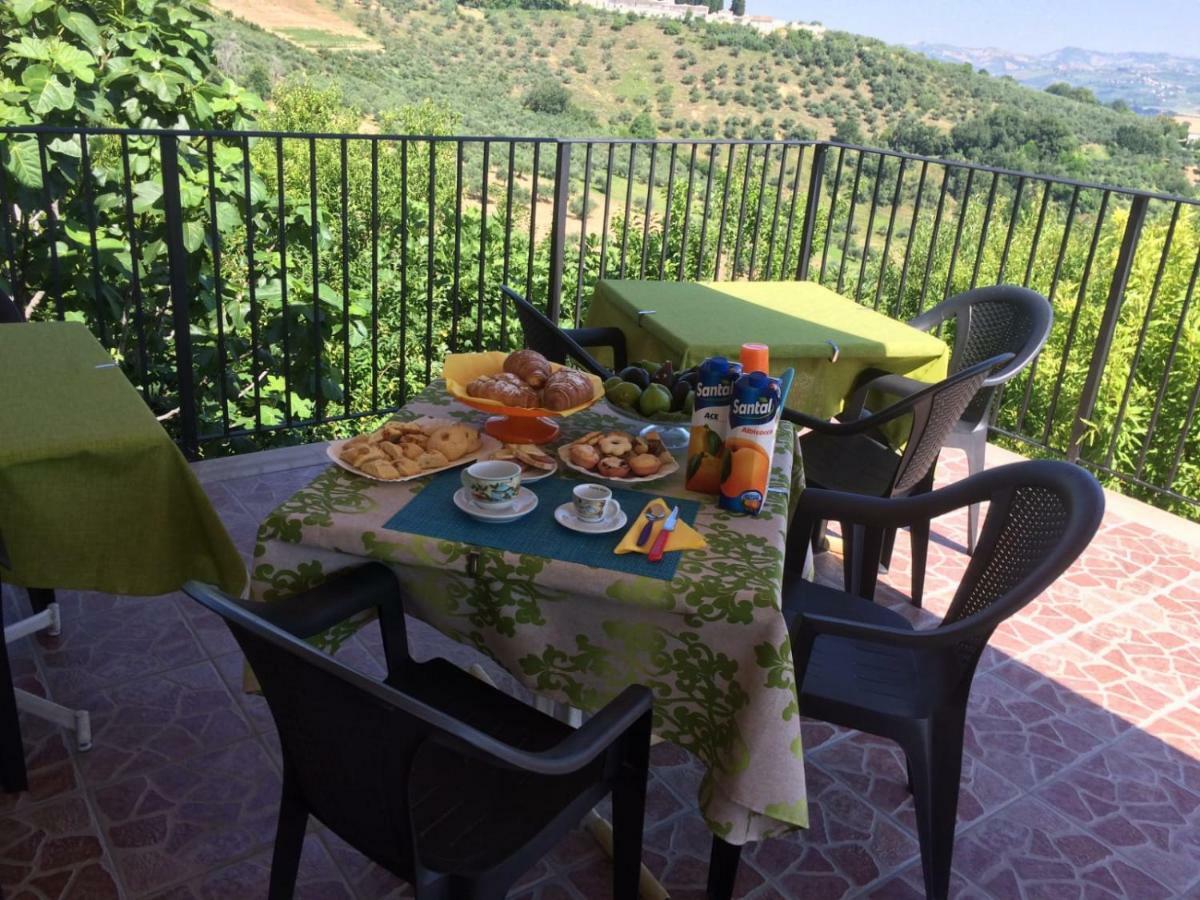 B&B La Casa In Campagna Collecorvino Luaran gambar